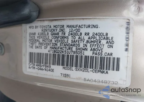 2001 Toyota Camry Le z USA, uszkodzony, nr VIN 4T1BG22K51U795051